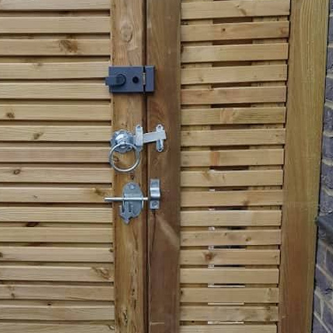 garden-gate-lock-fitted-bolt-nightlatch garden gate lock fitted bolt nightlatch