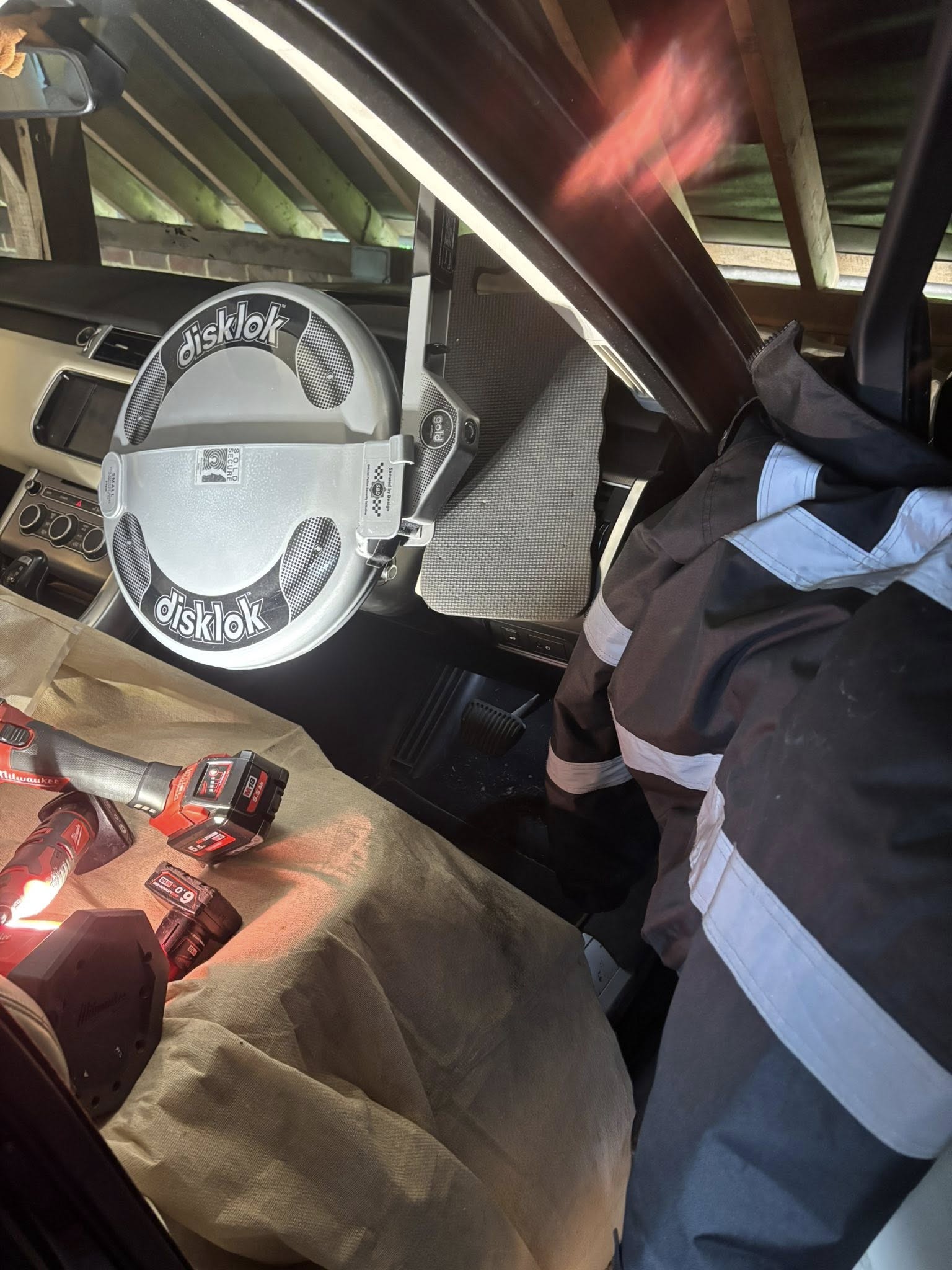 On the process of removing Disklok